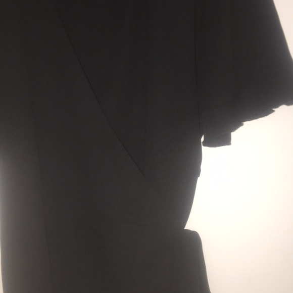 V-Neck wrap blouse - Picture 3 of 4